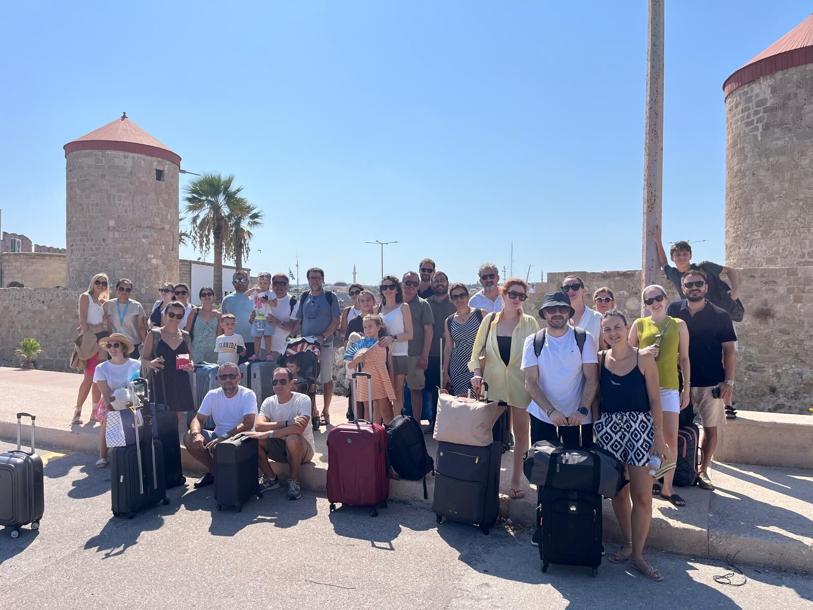 Likya İş İnsanları Derneği Üyeleri Rodos’ta Konsolosu Ziyaret Etti