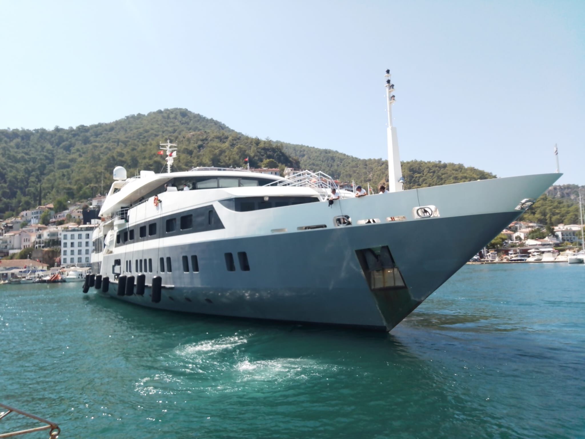 Seranıty Süper Yat Özel Yolcularını Almak İçin Fethiye’ye Geldi