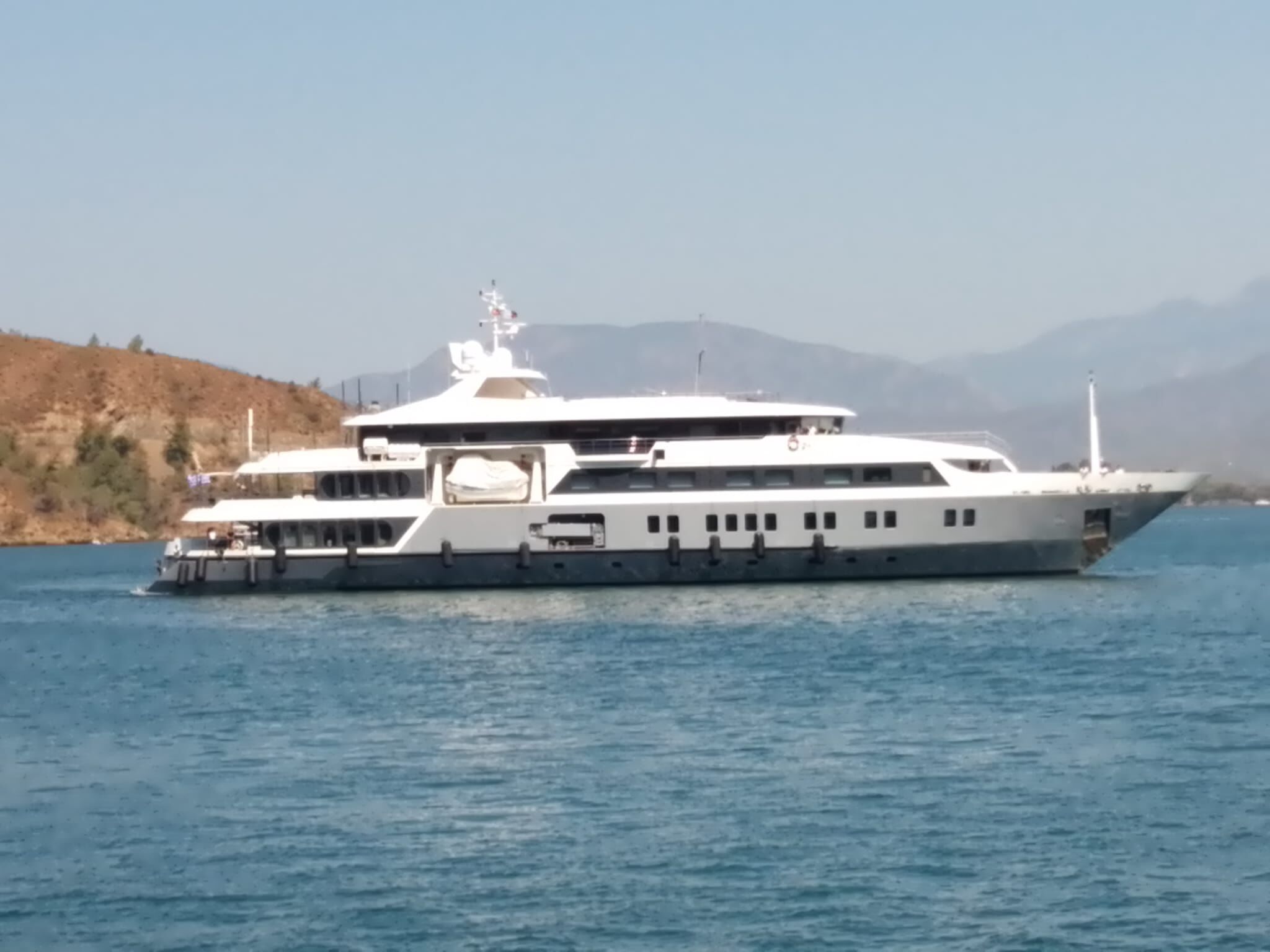 Seranıty Süper Yat Özel Yolcularını Almak İçin Fethiye’ye Geldi