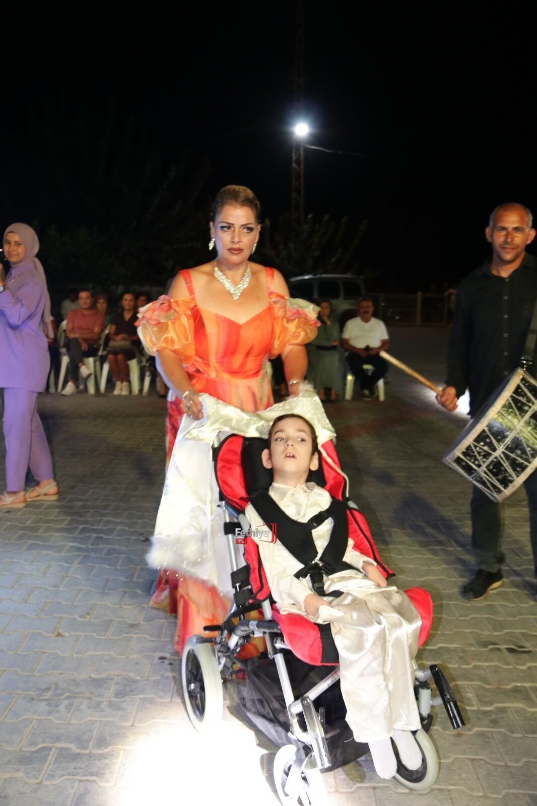 Fethiye’de Serebral Palsi Hastası Emin Çiftçi’ye Unutulmaz Sünnet Düğünü
