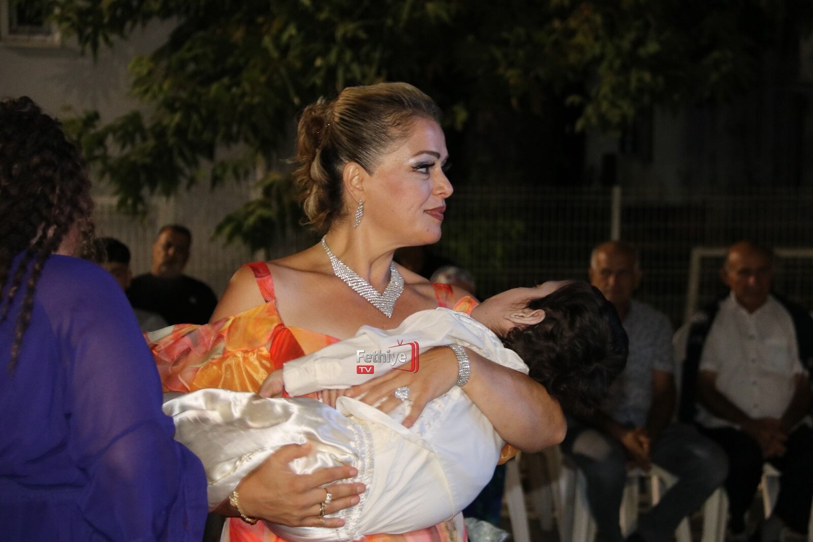 Fethiye’de Serebral Palsi Hastası Emin Çiftçi’ye Unutulmaz Sünnet Düğünü