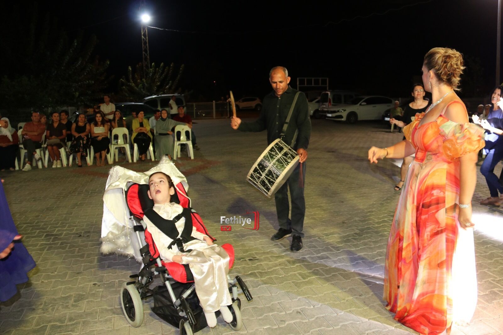 Fethiye’de Serebral Palsi Hastası Emin Çiftçi’ye Unutulmaz Sünnet Düğünü