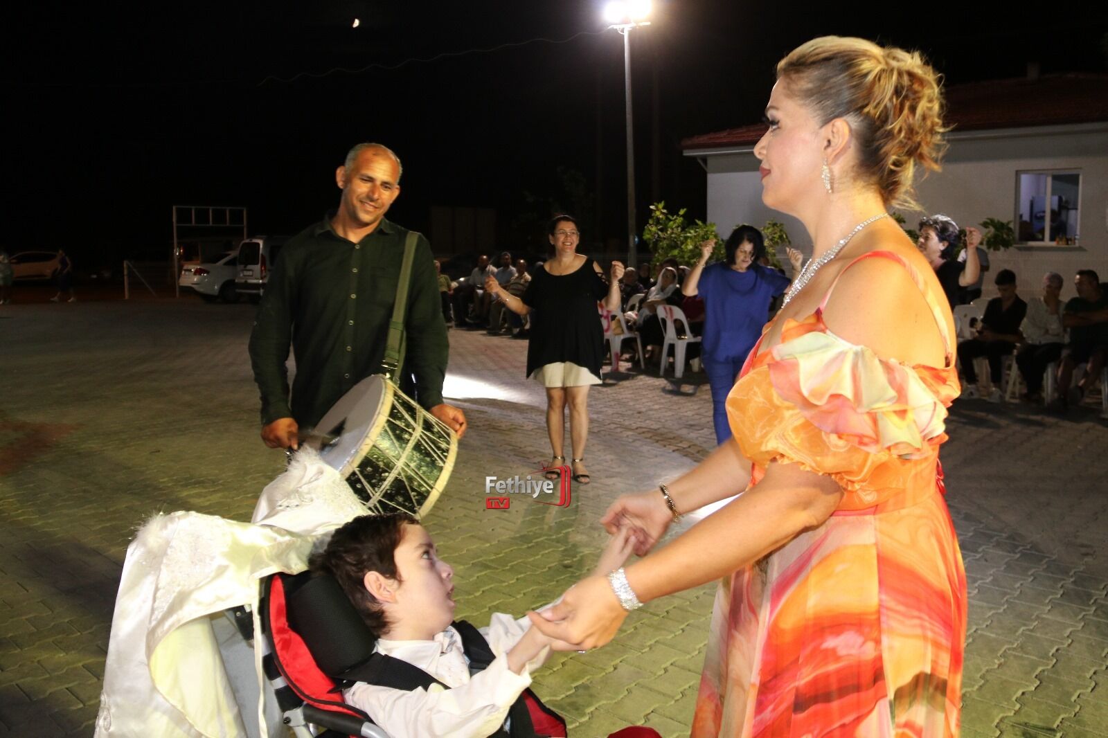 Fethiye’de Serebral Palsi Hastası Emin Çiftçi’ye Unutulmaz Sünnet Düğünü