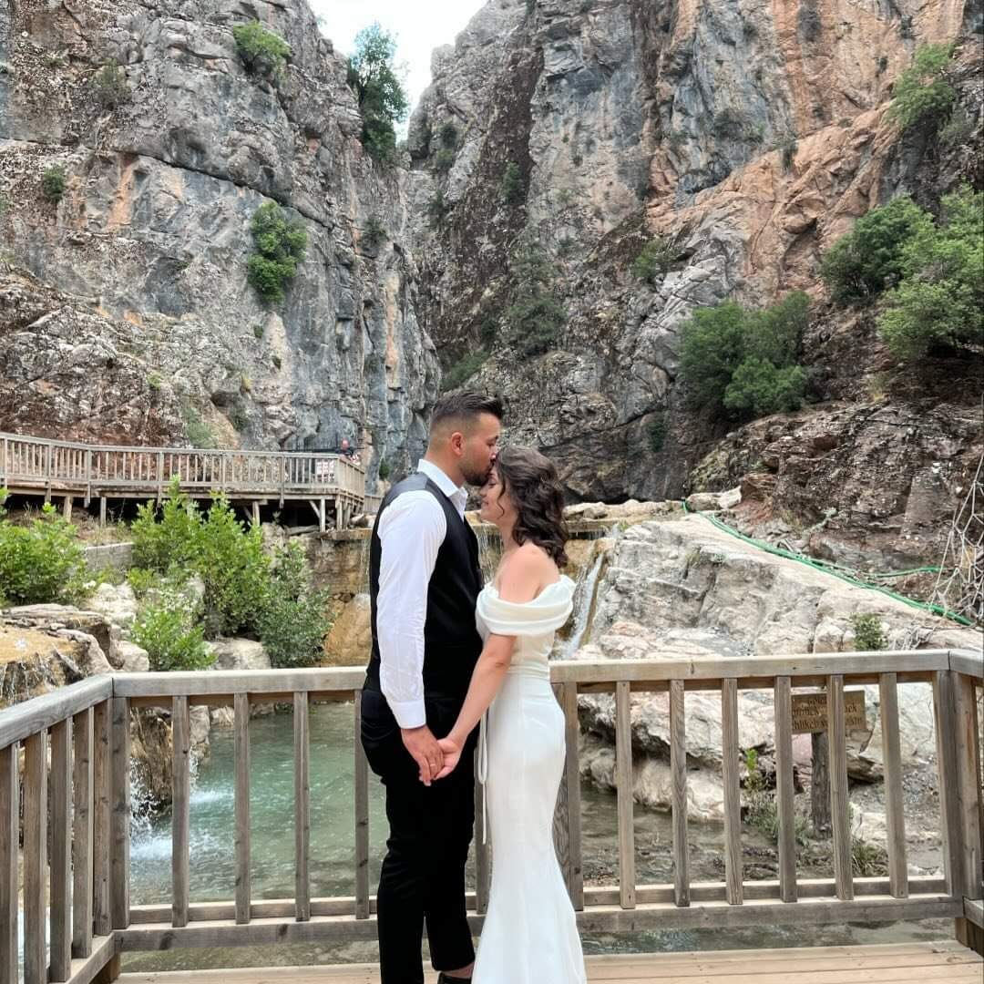 Yeni Evli Çifti Ölüm Ayırdı