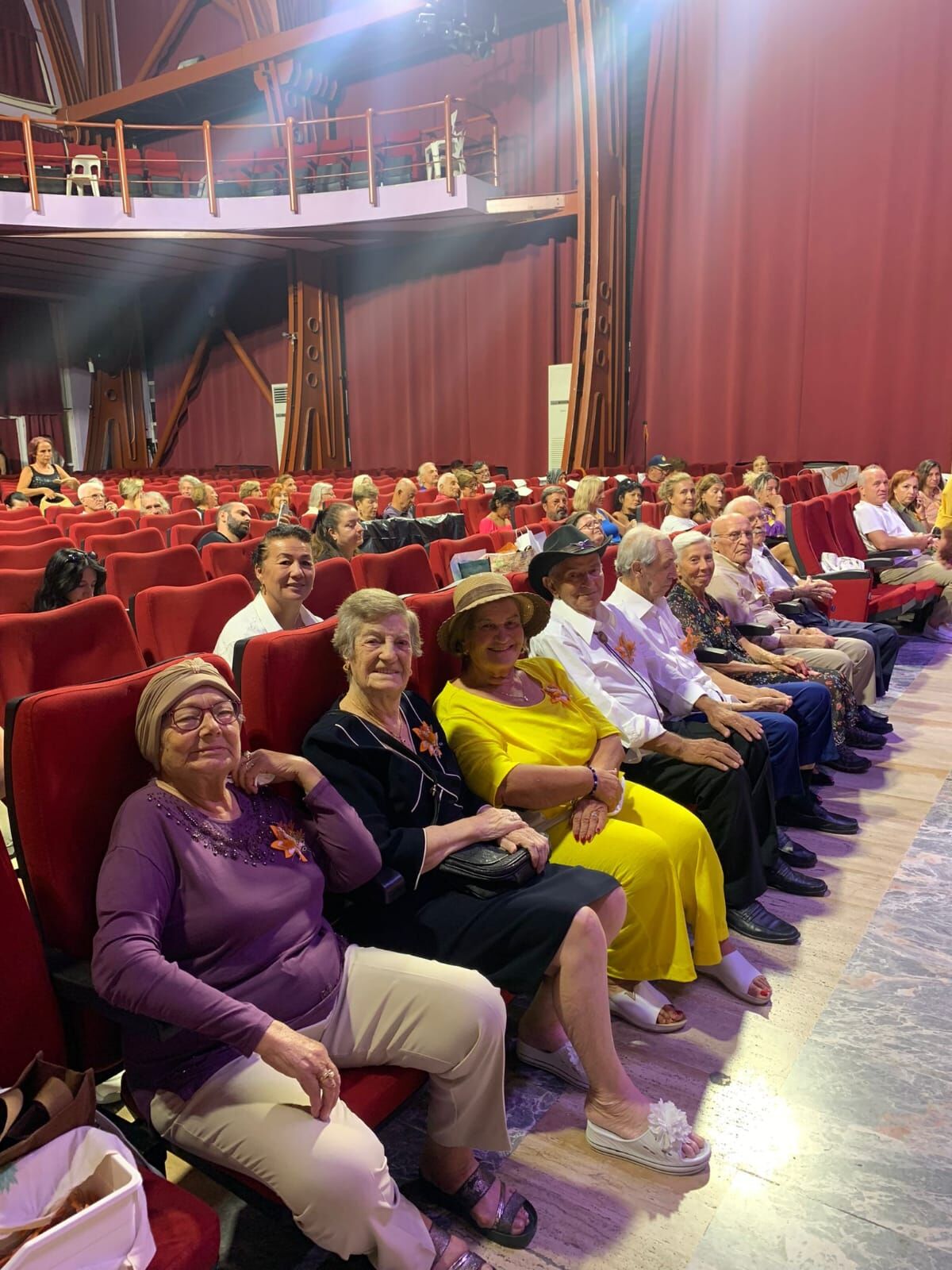 Türkçe Pop Müziği Konseri Fethiye’de İlgi Gördü