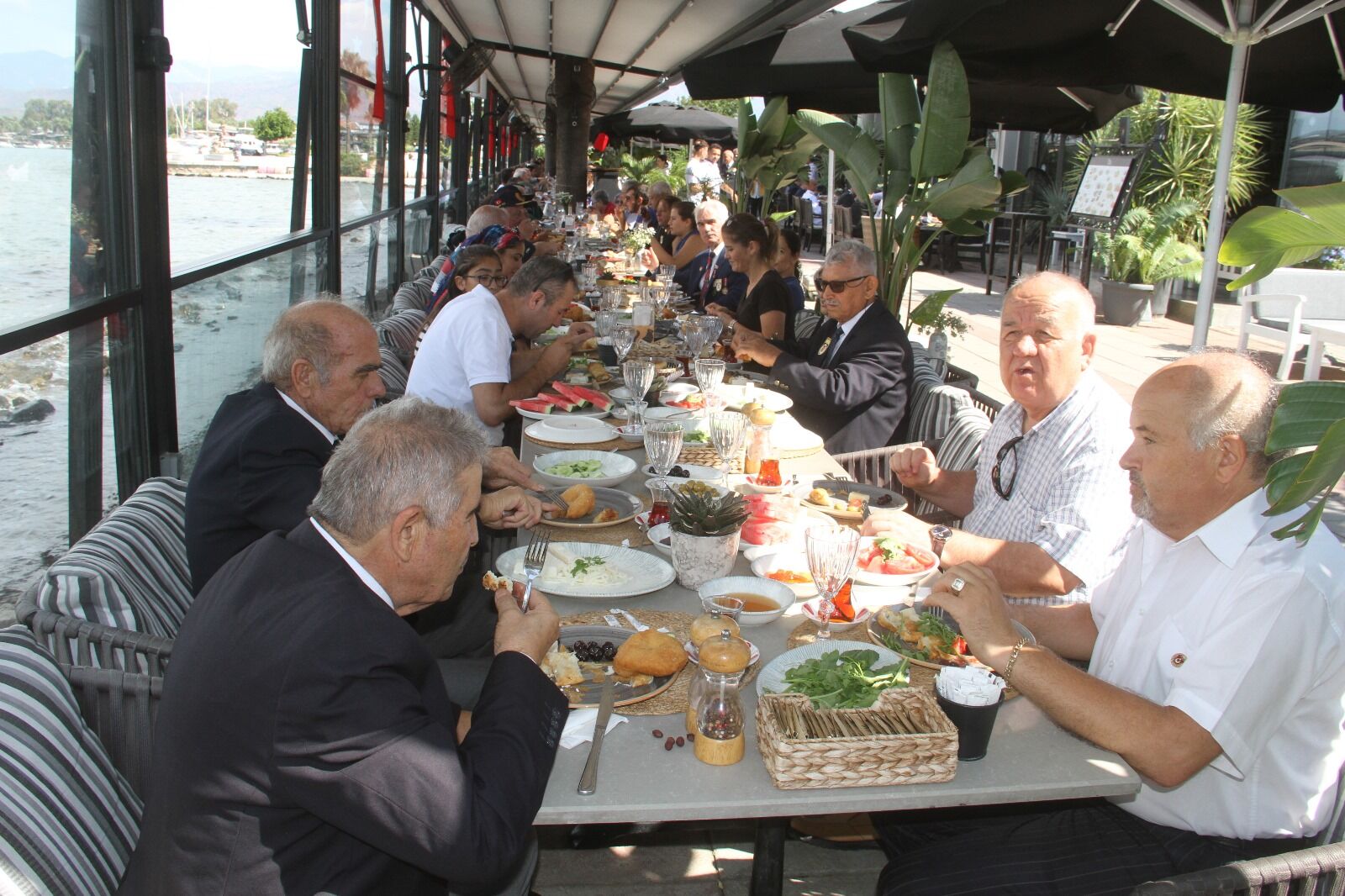Fethiye'de Kaymakamdan Gazi Ve Şehit Ailelerine Kahvaltı Etkinliği