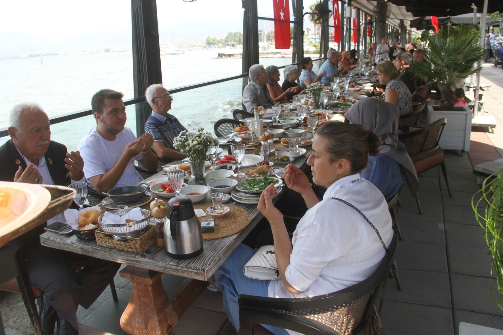 Fethiye'de Kaymakamdan Gazi Ve Şehit Ailelerine Kahvaltı Etkinliği