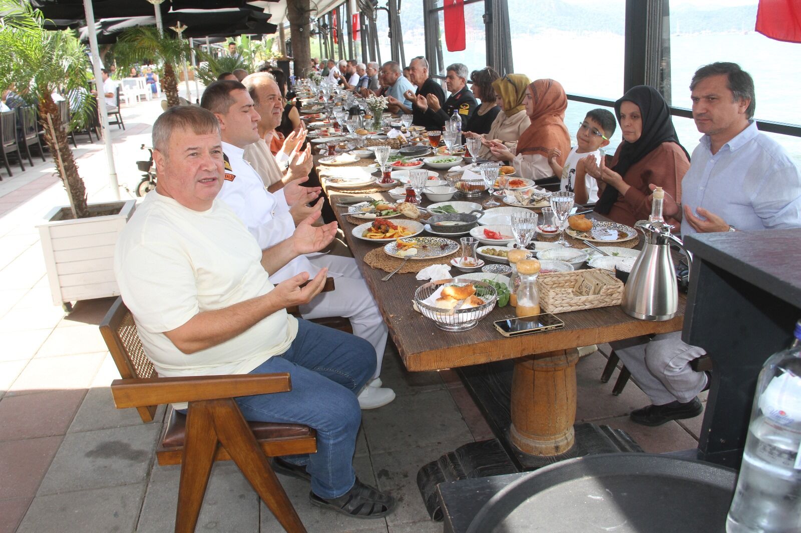 Fethiye'de Kaymakamdan Gazi Ve Şehit Ailelerine Kahvaltı Etkinliği