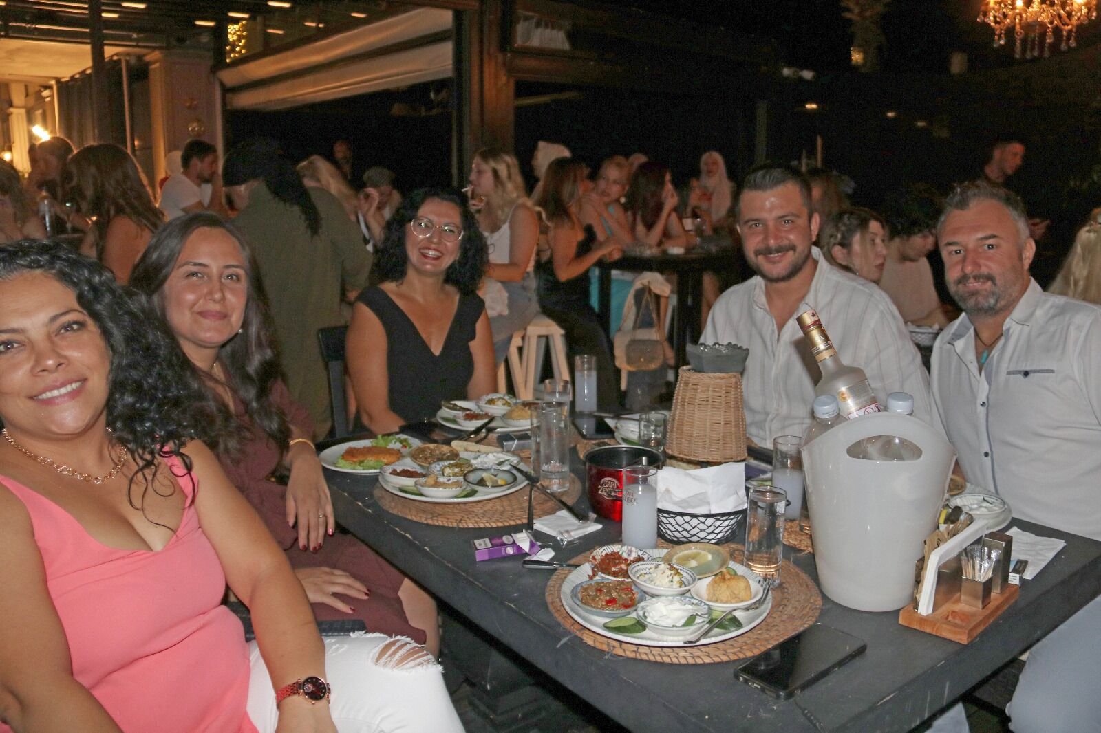 Hakan Altun, BarBunn’da Müzikseverlerle Buluştu