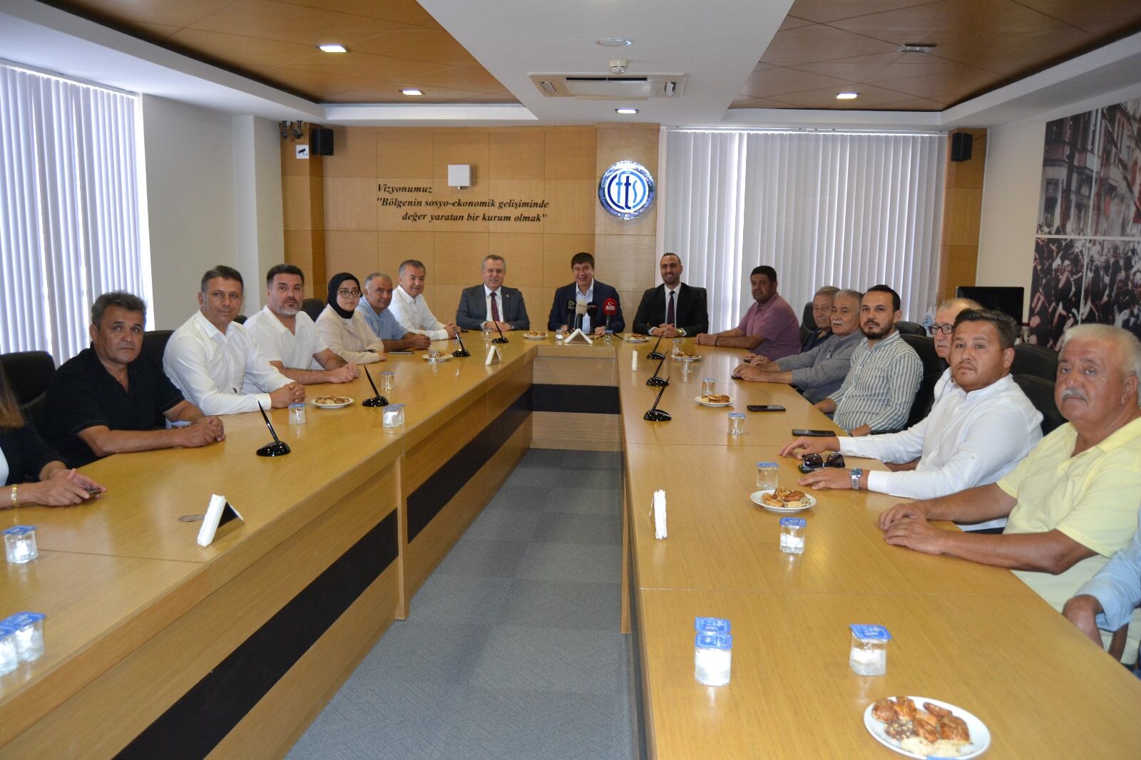 AK Parti’den, Fethiye Ticaret ve Sanayi Odası’na Ziyaret