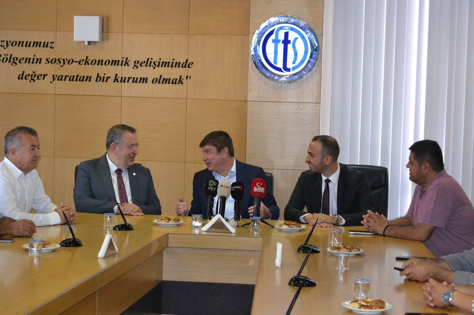 AK Parti’den, Fethiye Ticaret ve Sanayi Odası’na Ziyaret