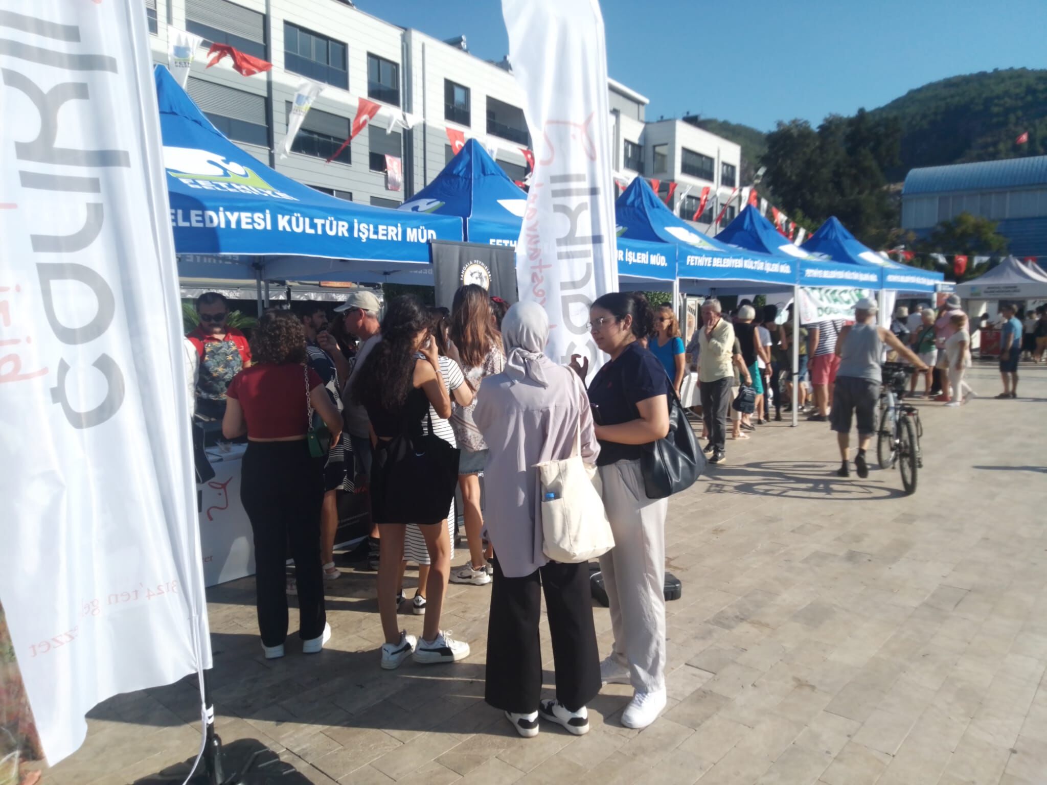 ‘Bizim Kasap Çarıklı’ Sucukları Kapışıldı
