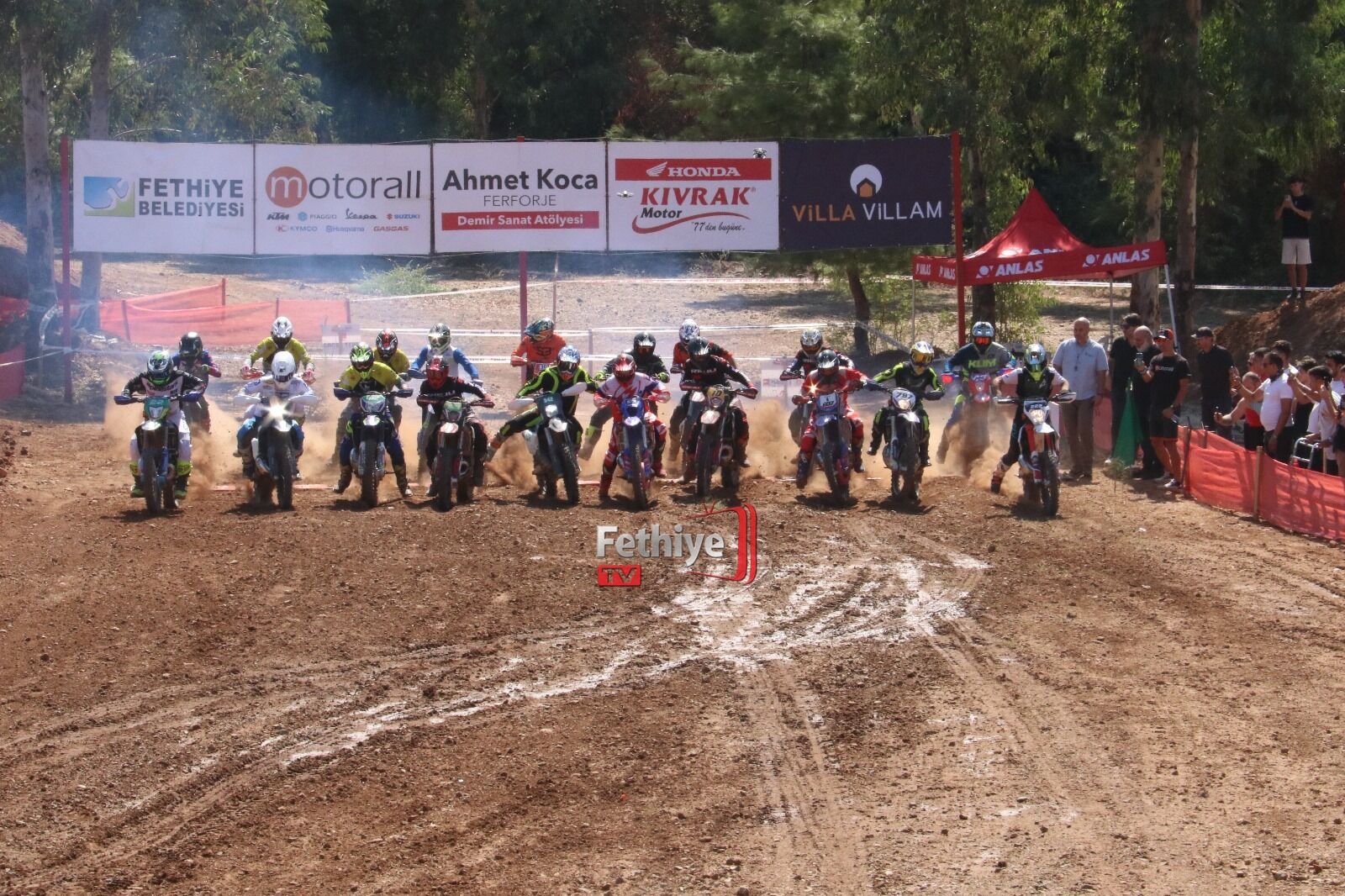 Fethiye’de Süper Enduro Şampiyonası Heyecanı