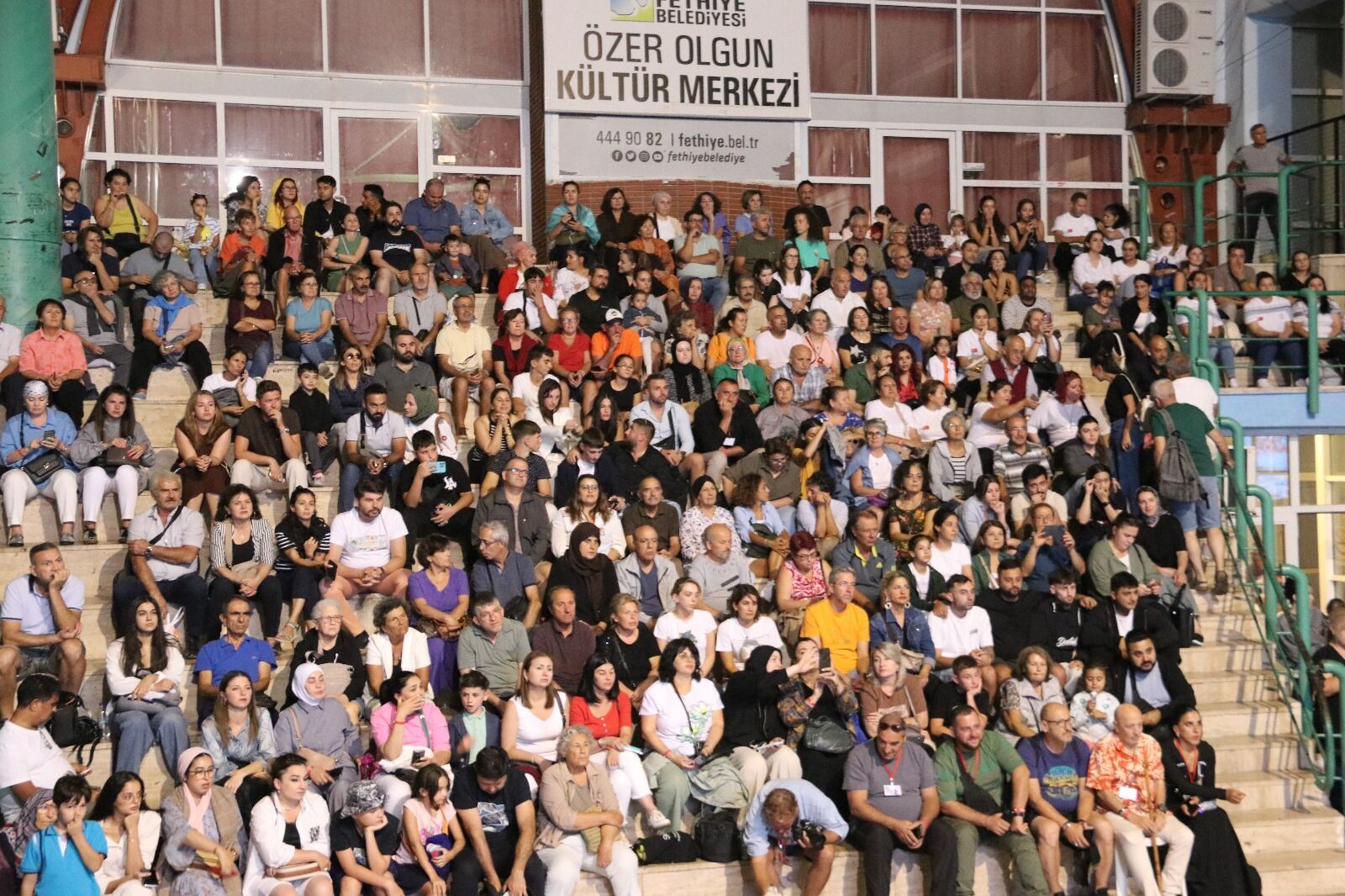 Fethiye'de Halk Oyunları Festivali Coşkuyla Gerçekleşti