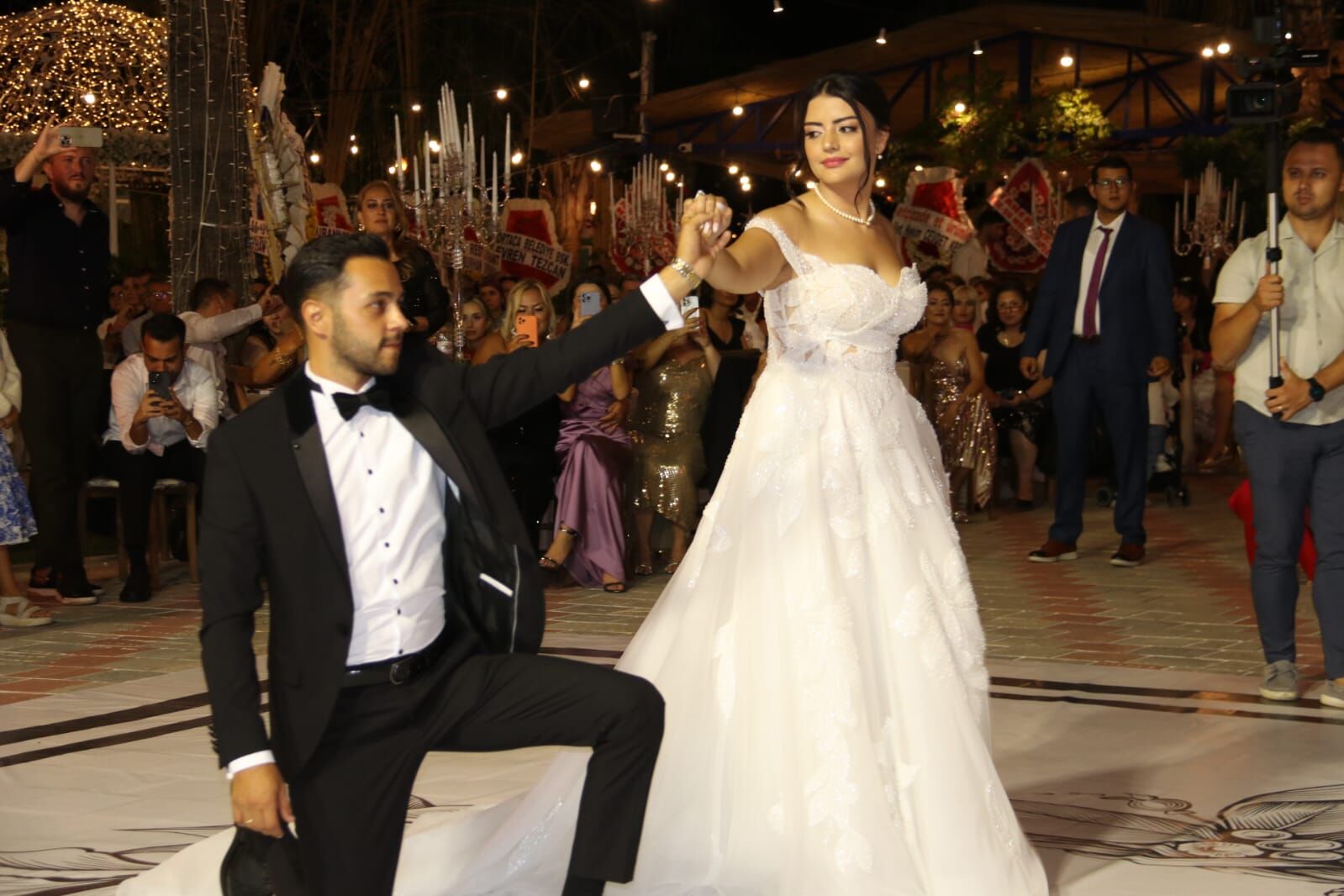 Fethiye'de Tuğçe ve Şeref Çifti Dünyaevine Girdi