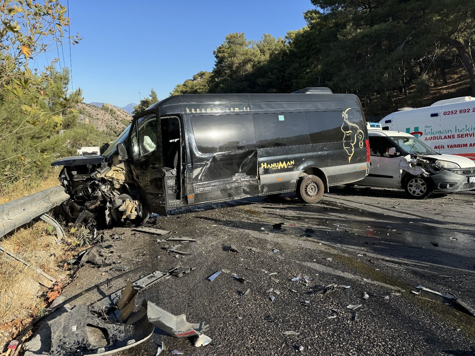 Fethiye’de 4 Aracın Karıştığı Kazada 5 Kişi Yaralandı