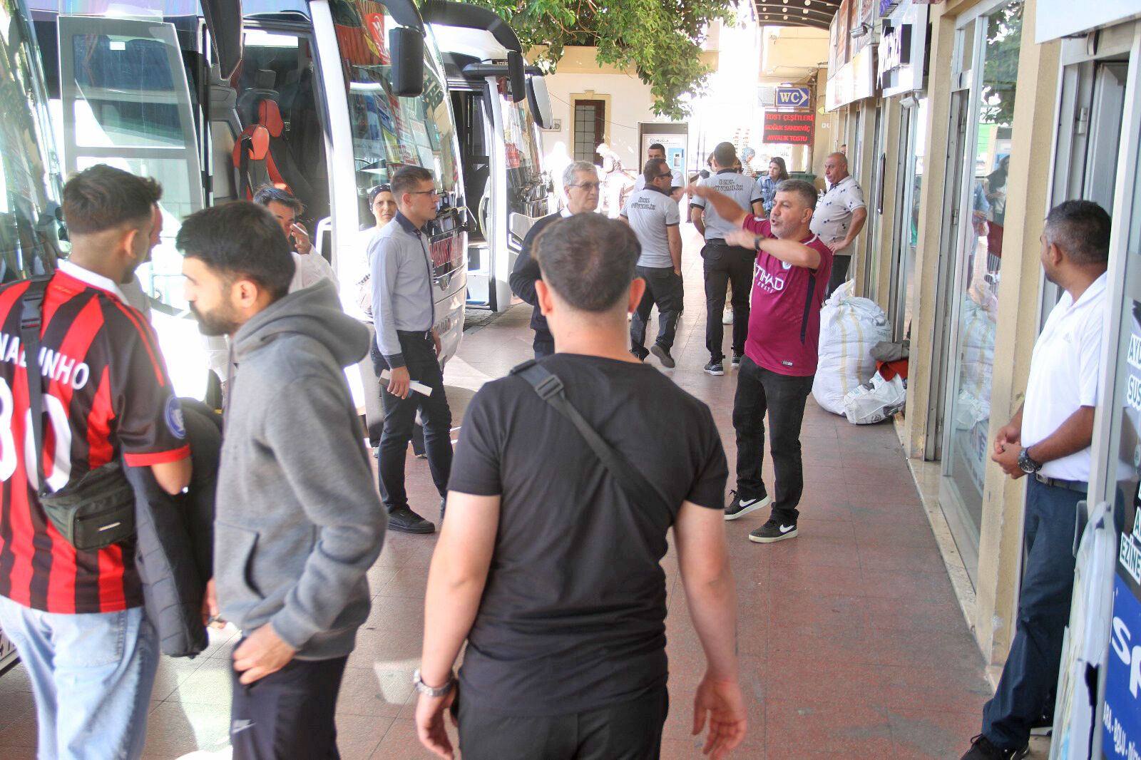 Otobüs ile Uçak Fiyatları Yarışıyor