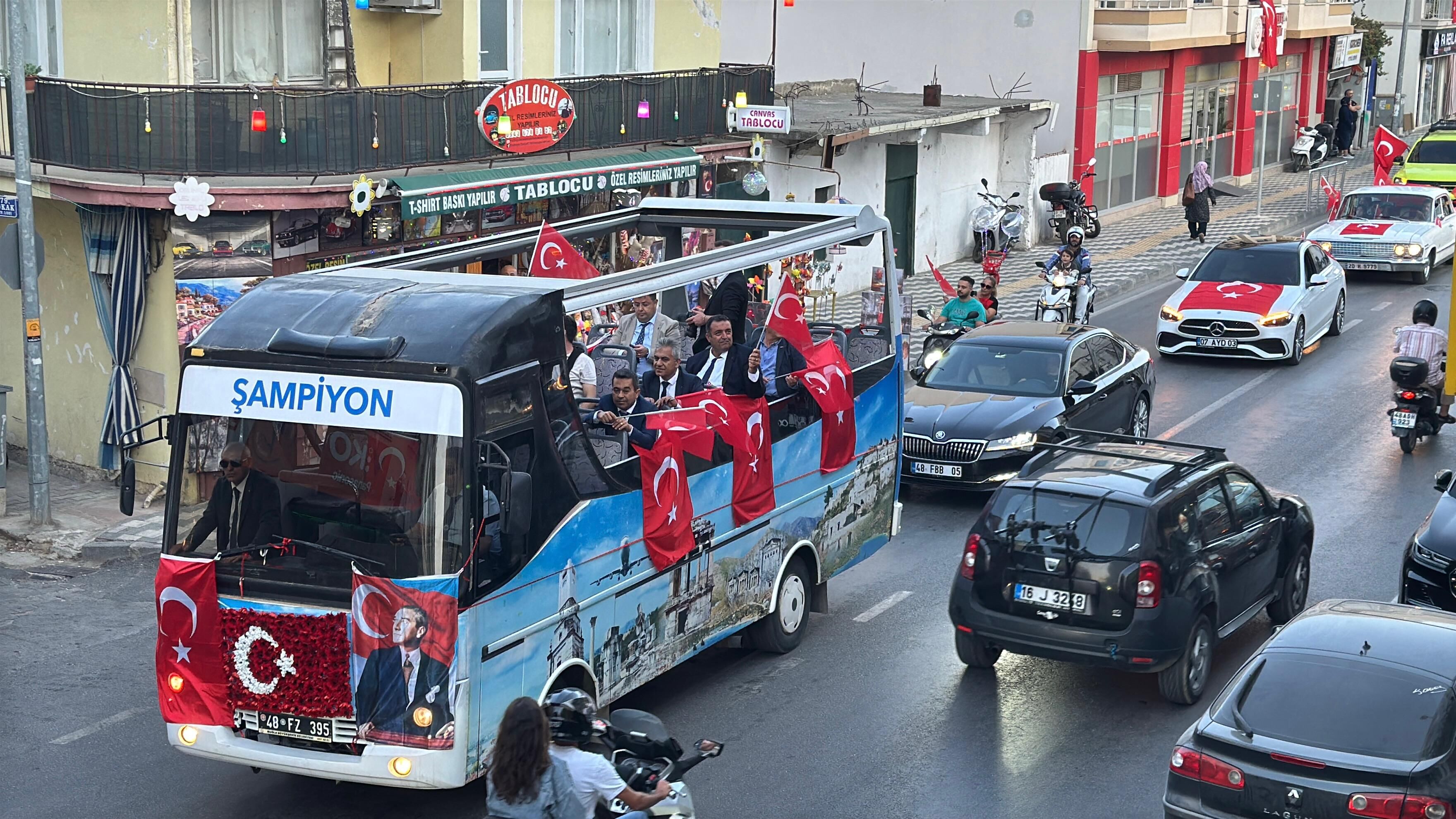Fethiye'de 29 Ekim Cumhuriyet Konvoyu