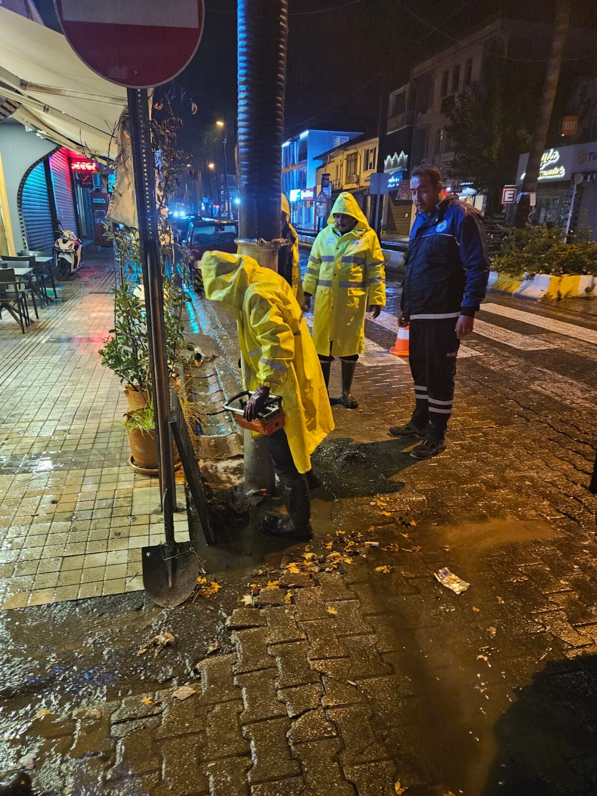 Başkan Aras; “Su Baskınlarını Önleyecek Tedbirlerimizi Alıyoruz”