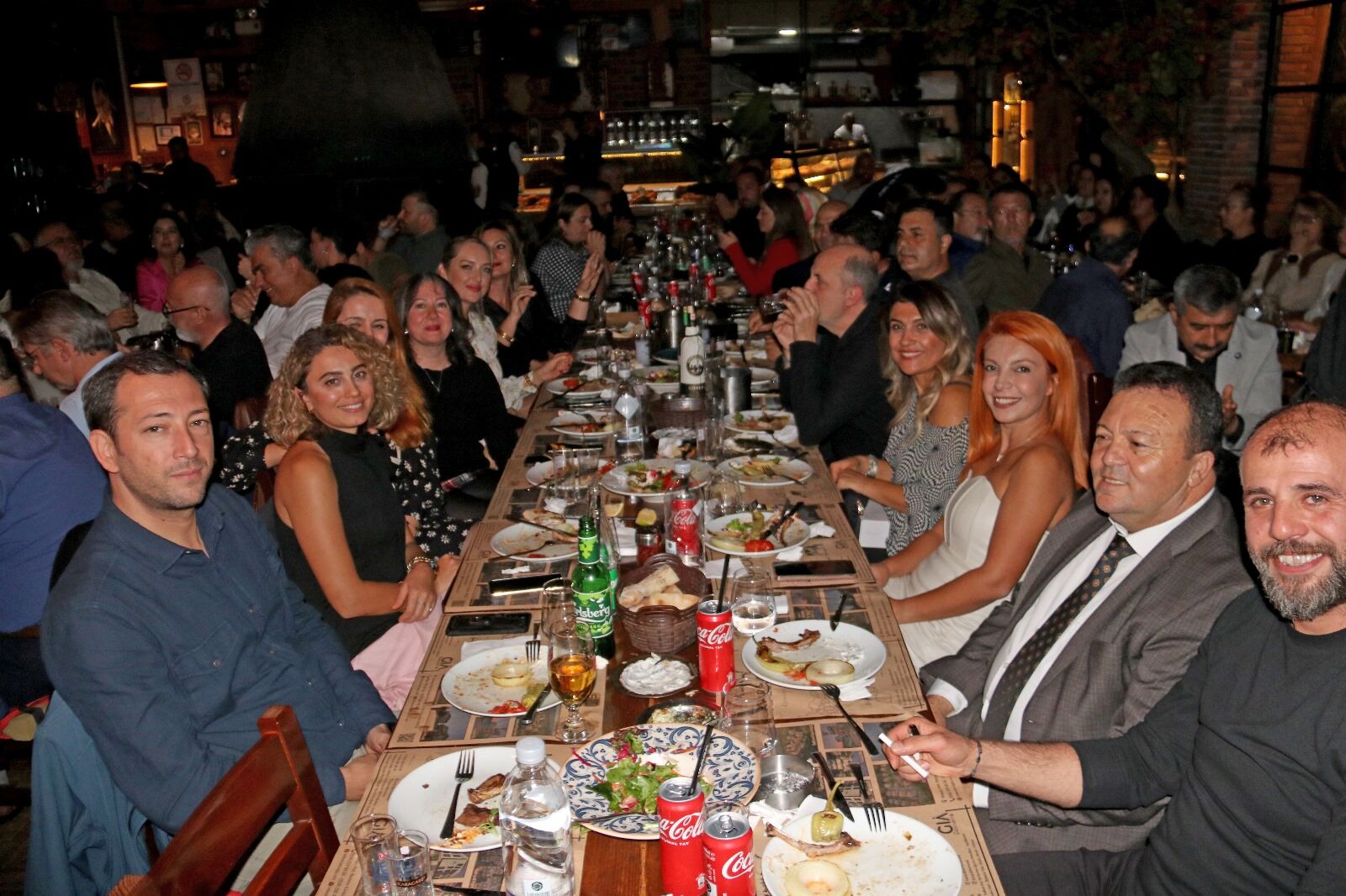 Betül Baki Karacabey Restaurant’ta Sahne Aldı