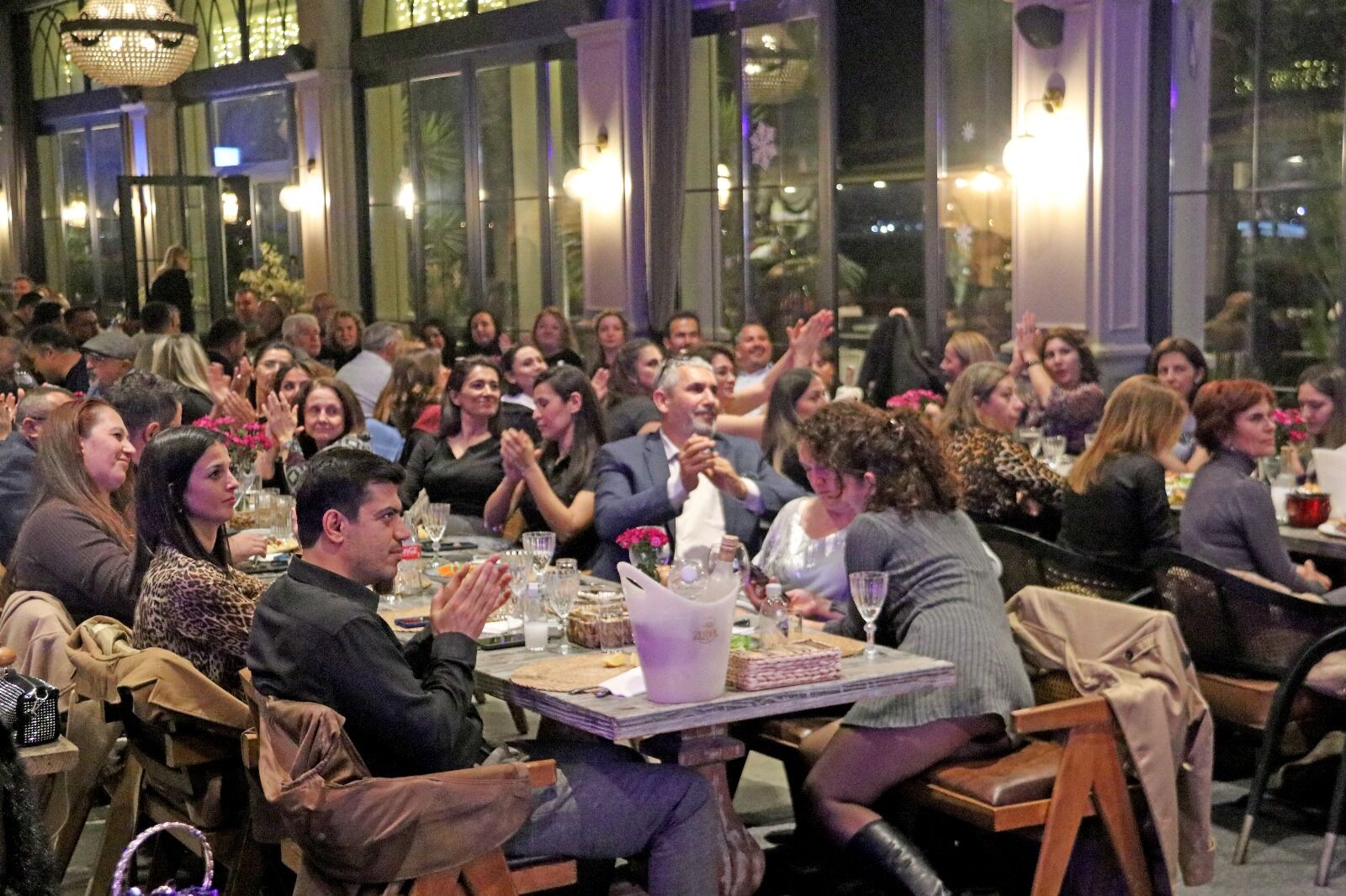 Barbunn Fethiye'de Yenilenen Kış Konseptiyle Eğlence Dolu Gece