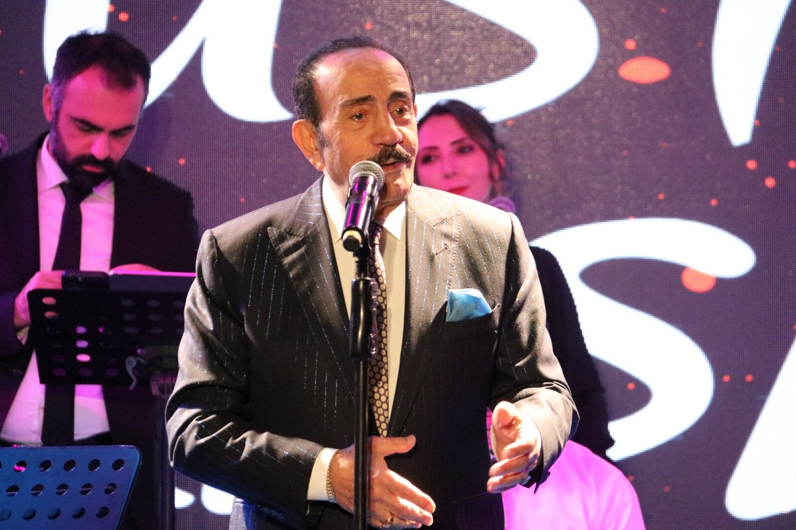 Mustafa Keser’den Hayal Kahvesi’nde Büyüleyici Performans