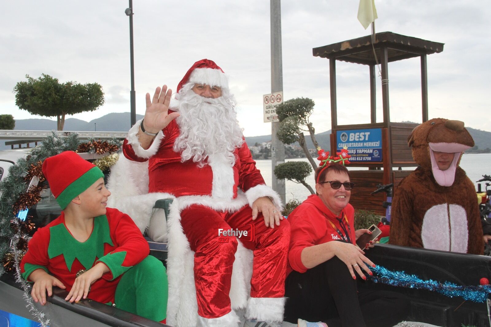 Fethiye’de Geleneksel Noel Pazarı Renkli Görüntülere Sahne Oldu