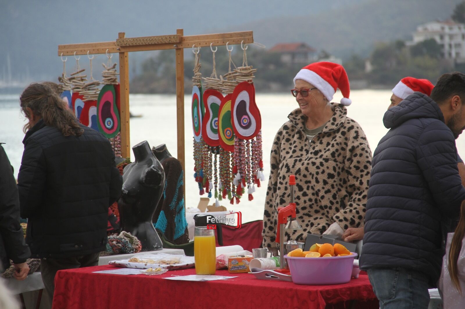 Fethiye’de Geleneksel Noel Pazarı Renkli Görüntülere Sahne Oldu
