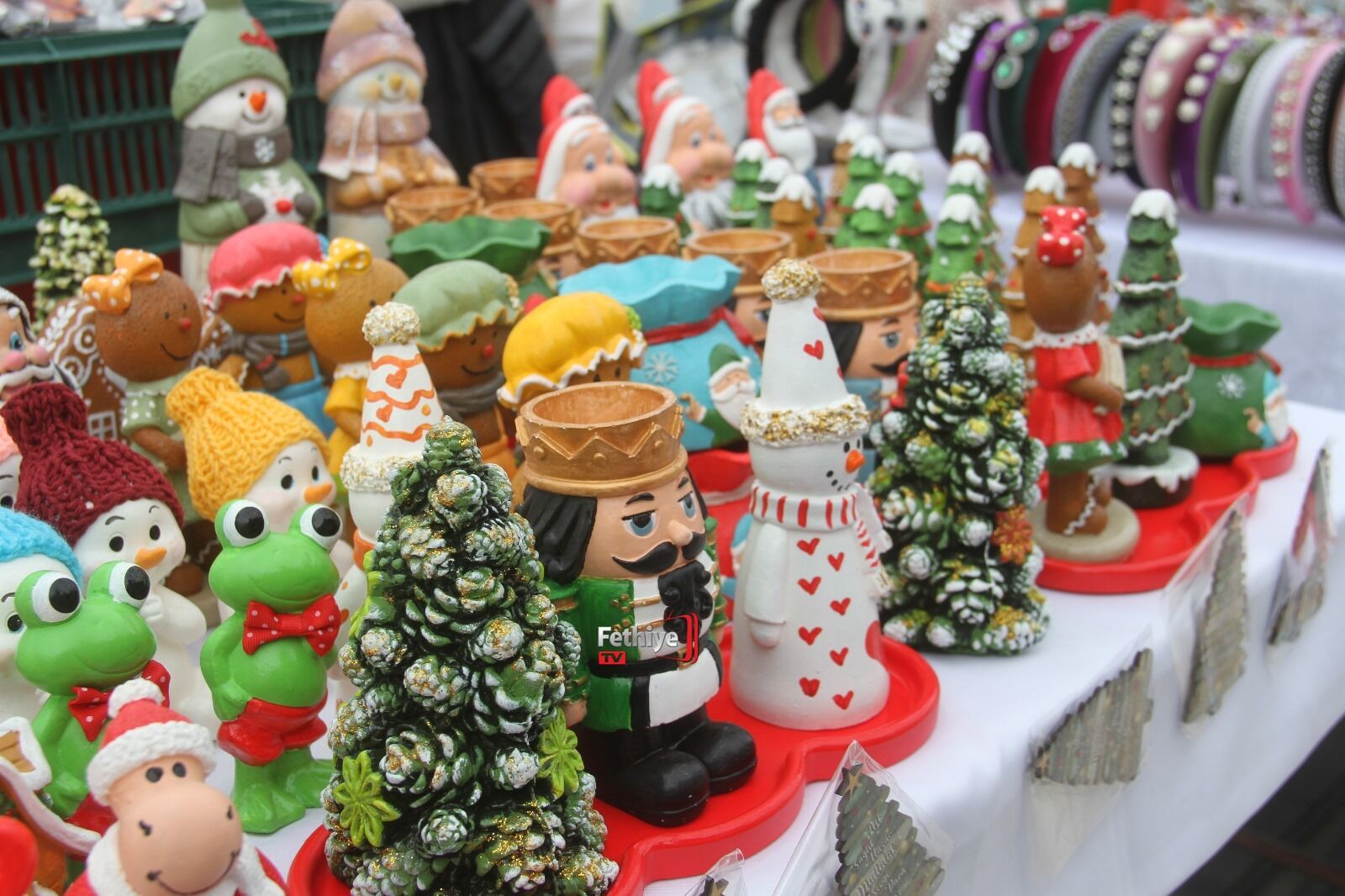 Fethiye’de Geleneksel Noel Pazarı Renkli Görüntülere Sahne Oldu