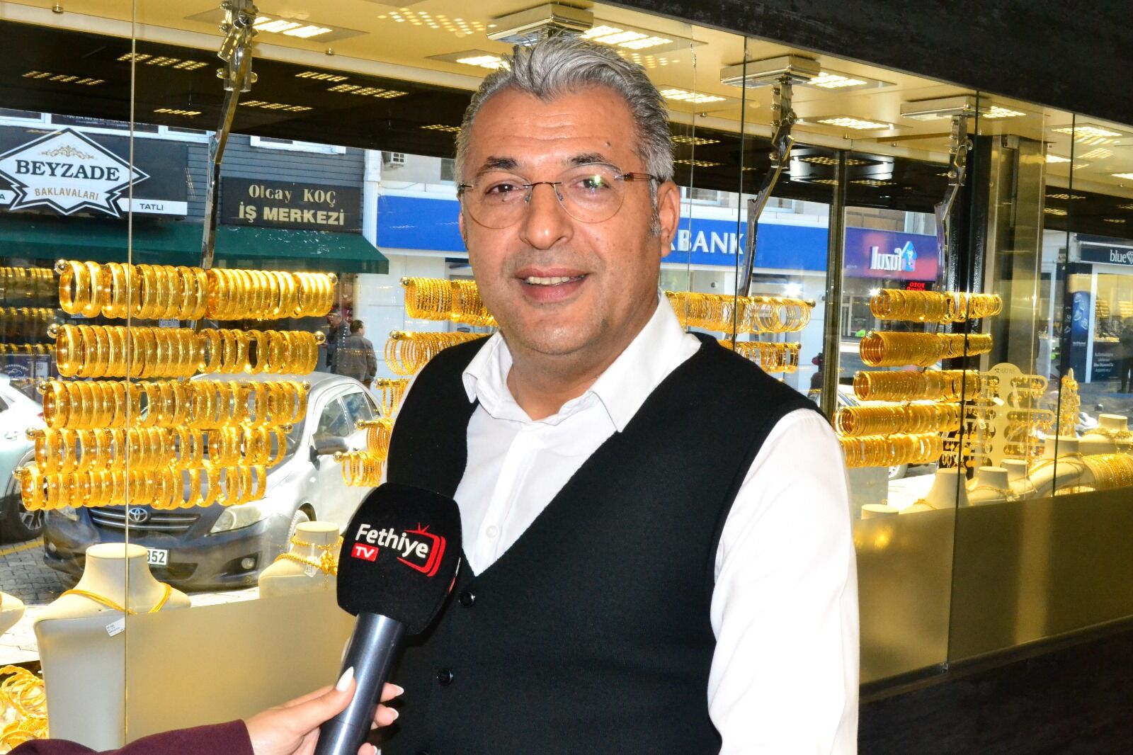 Yeni Yılın Işıltısı Karlık Kuyumculuk'ta