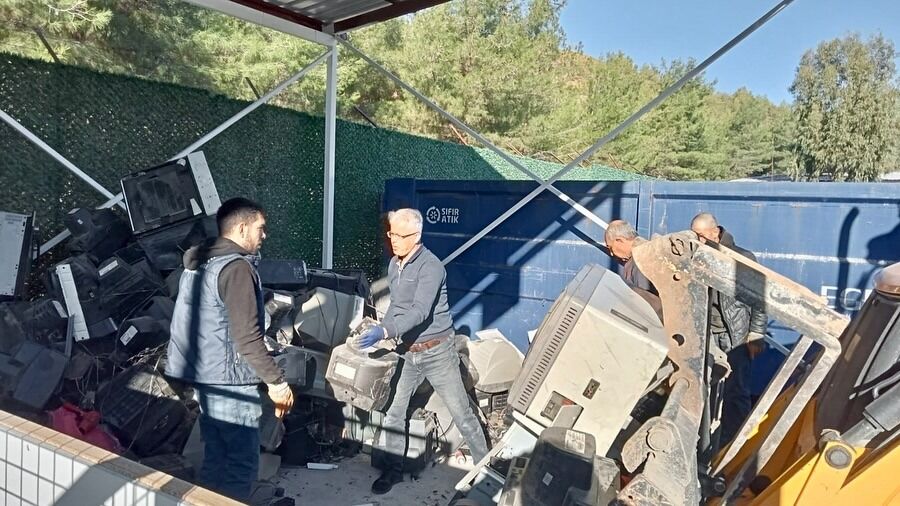 Fethiye Belediyesi’nden Örnek Proje, 13 Ton Atık Geri Dönüştü!
