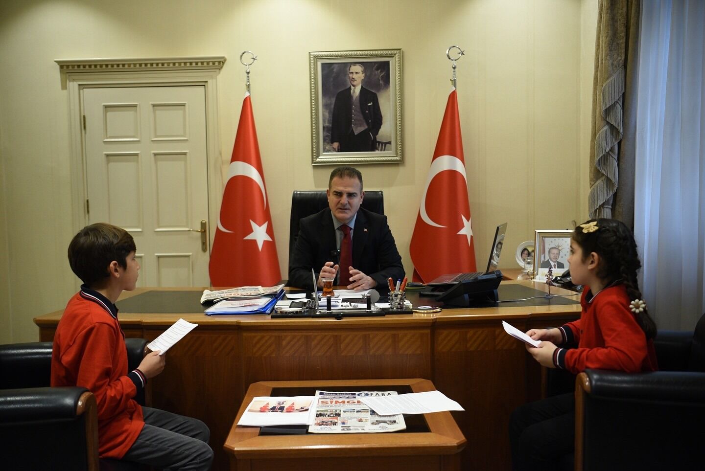 Seydikemerli Minik Muhabirlerden Vali İdris Akbıyık'a Ziyaret