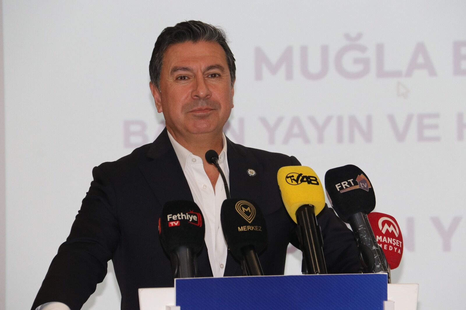 Başkan Aras, Gazeteciler İle Akşam Yemeğinde Buluştu