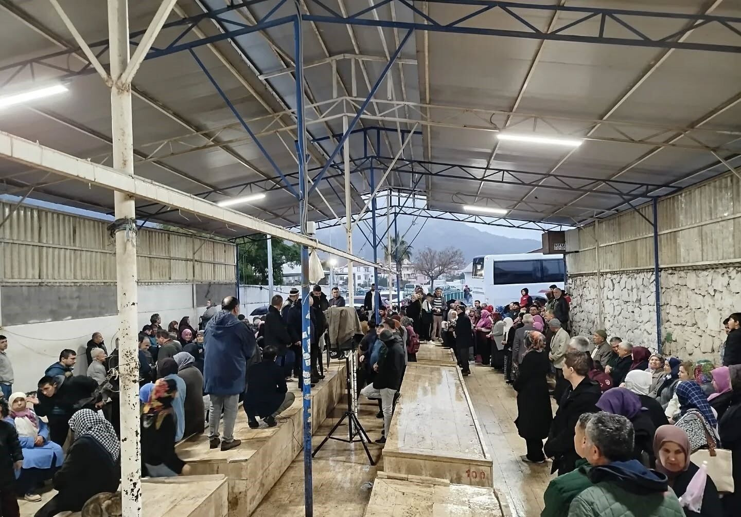 Fethiyeli Umreciler Dualarla Kutsal Topraklara Uğurlandı