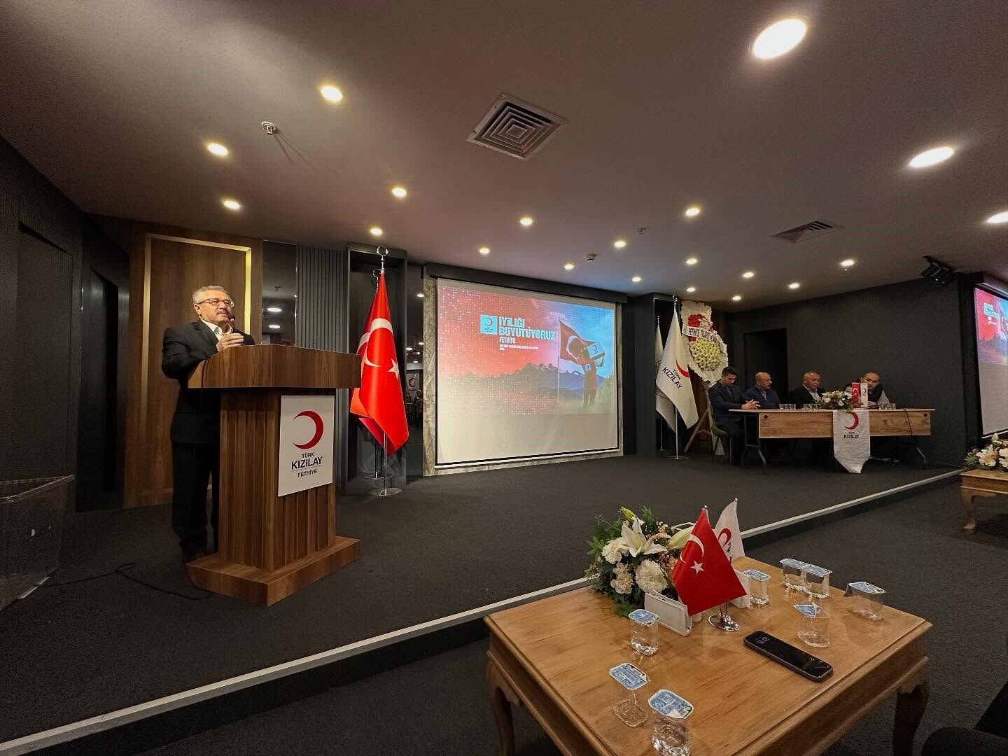 Başkan Burhanettin Tuna Güven Tazeledi