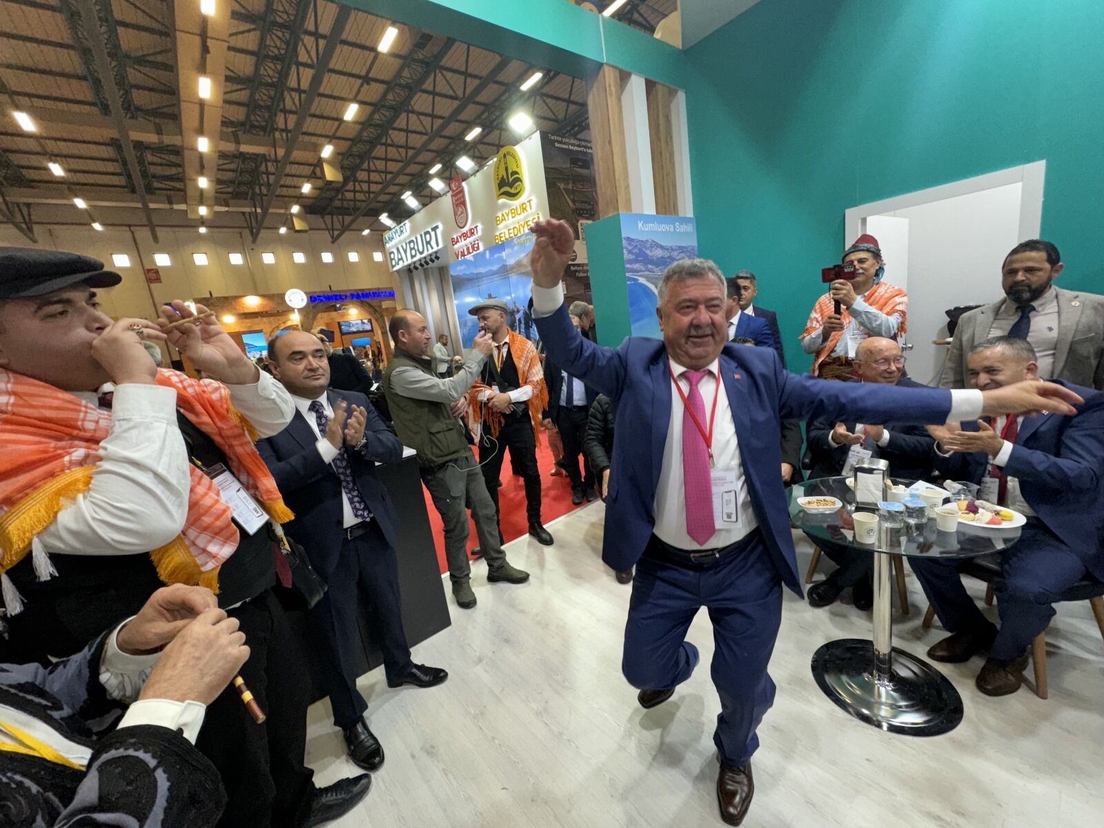 Sipsi ve Cura ile Burdur’u Stant Stant Tanıttılar
