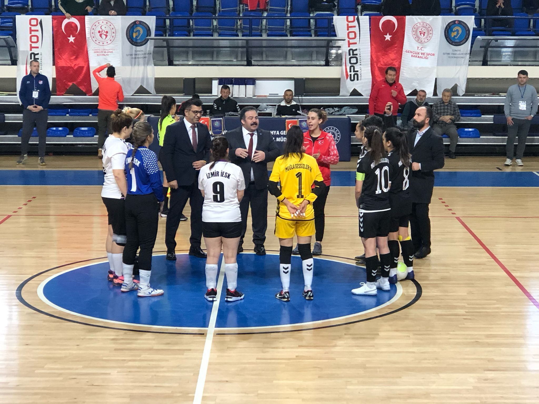 Parkenin Topuklu Efeleri Türkiye Şampiyonu Oldu