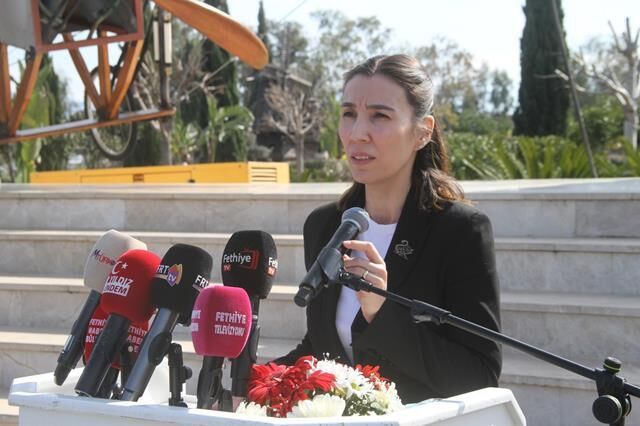 Fethiye'de Şehit Yüzbaşı Tayyareci Fethi Bey 111. Yılında Anıldı