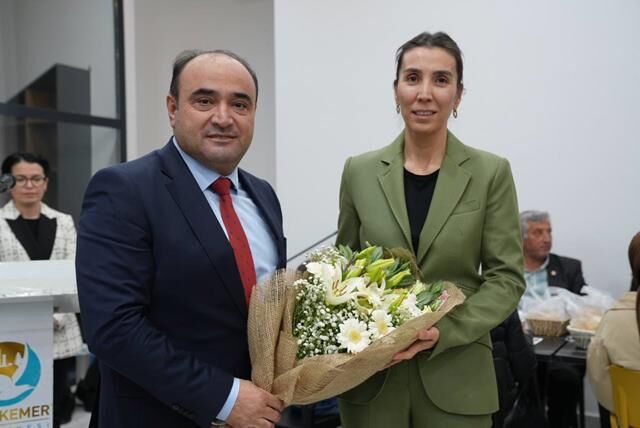 Başkan Akdenizli, İftarını Muhtarlarla Yaptı