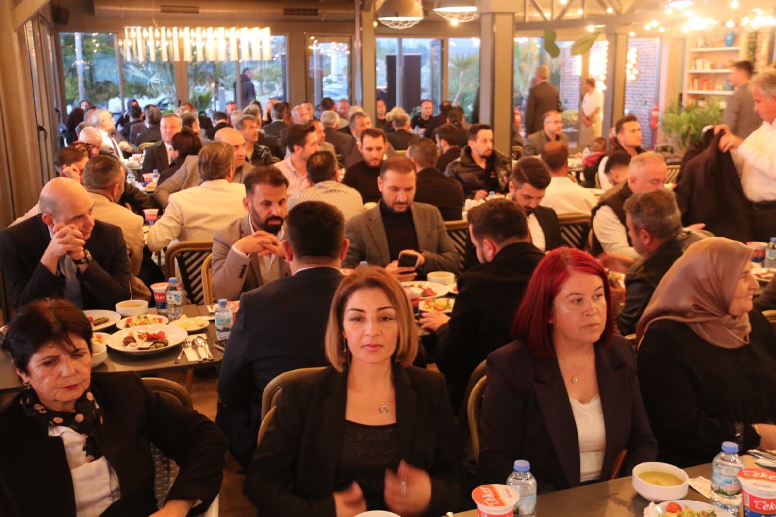 21. ve 24. dönem Milletvekili Aydın Ayaydın Fethiye'de İftar verdi