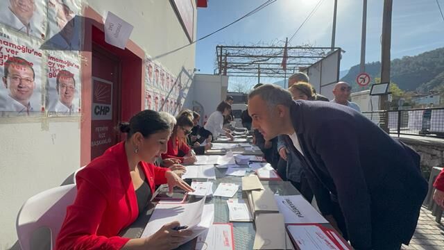 CHP’de Ön Seçim Günü, Vatandaşlar Yoğunluk Oluşturdu