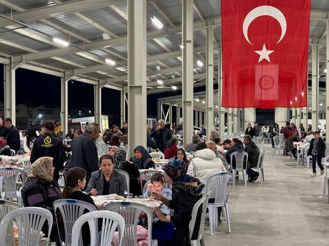Karaçulha Toptancı Hali’nde İftar Buluşması
