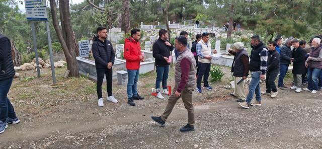 Trafik Kazasında Hayatını Kaybeden Gençler, Toprağa Verildi