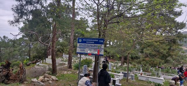 Trafik Kazasında Hayatını Kaybeden Gençler, Toprağa Verildi