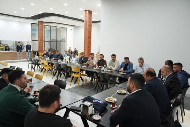 Başkan Akdenizli, Agresifler Taraftar Grubu ile Bayramlaştı