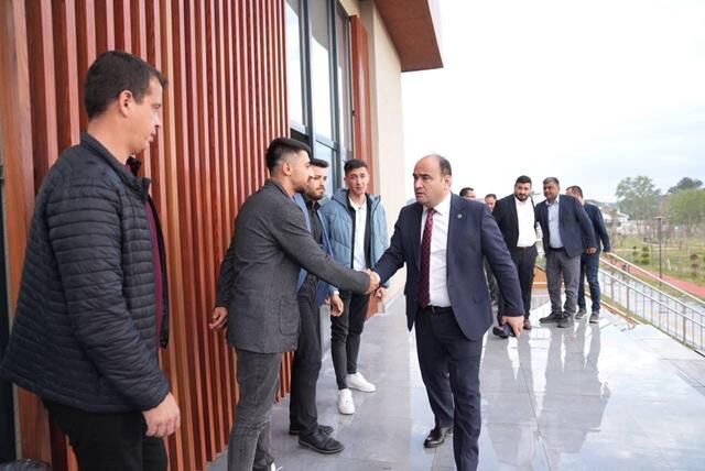 Başkan Akdenizli, Agresifler Taraftar Grubu ile Bayramlaştı