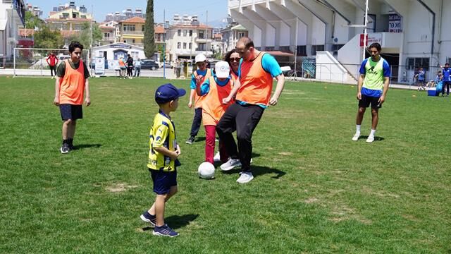 Fethiyespor’dan Otizm Farkındalık Günü Etkinliği
