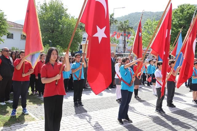 Fethiye’de 23 Nisan Kutlamaları Törenle Başladı