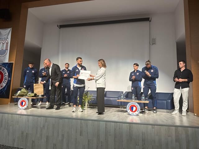 Fethiyespor Ekibi Üniversite Öğrencileri İle Söyleşi Gerçekleştirdi