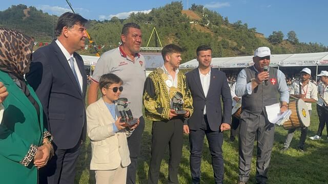 Güreş Ağası Batuhan Kiremitli